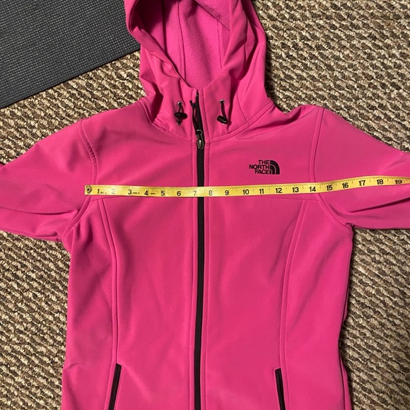 NORTH FACE WOMEN'S HOODED WIND BREAKER STYLE JACKET SIZE SMALL - Picture 13 of 13